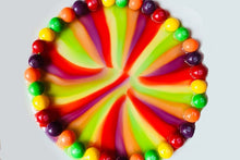 Load image into Gallery viewer, Science Experiments Box (5-10 yrs)
